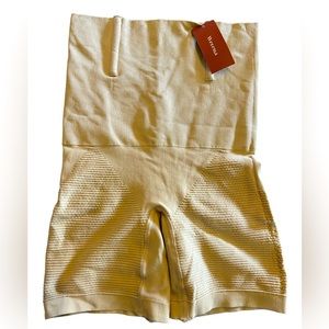 WERENA bodyshaper nude thigh shapewear category Vogue Underwear size S/M NWT